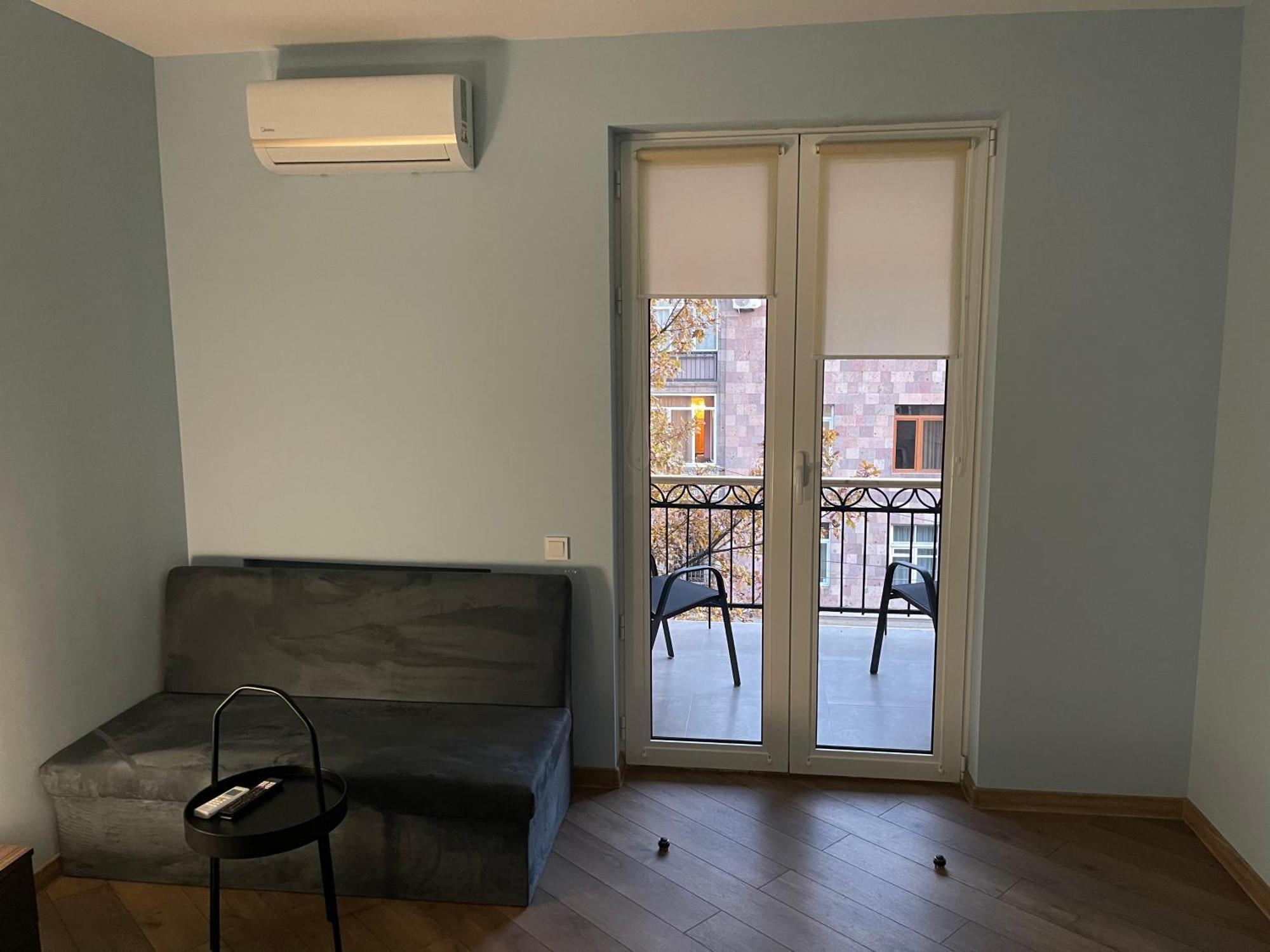 Ferienwohnung Yerevan Downtown Luxe Exterior foto