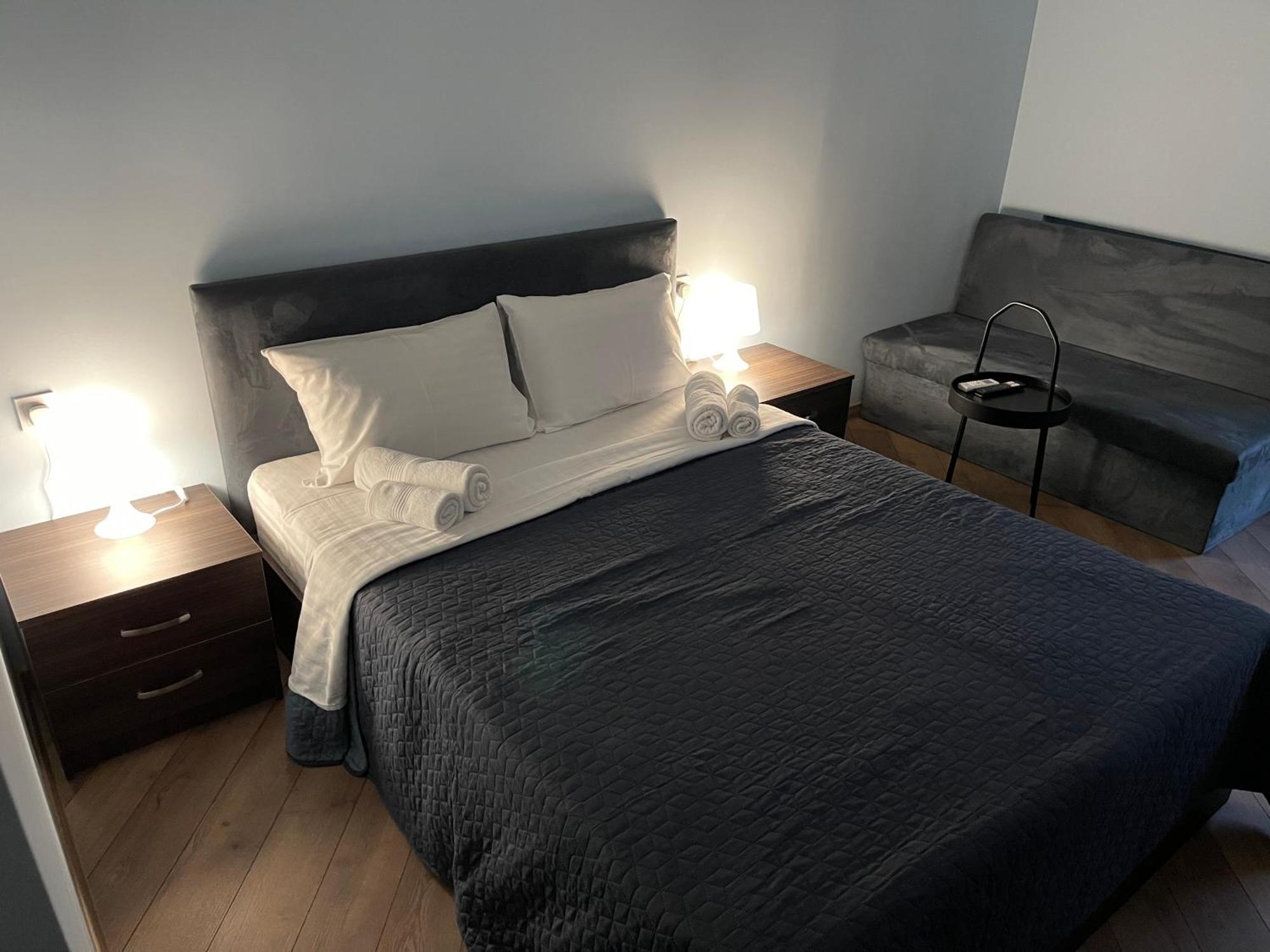 Ferienwohnung Yerevan Downtown Luxe Exterior foto