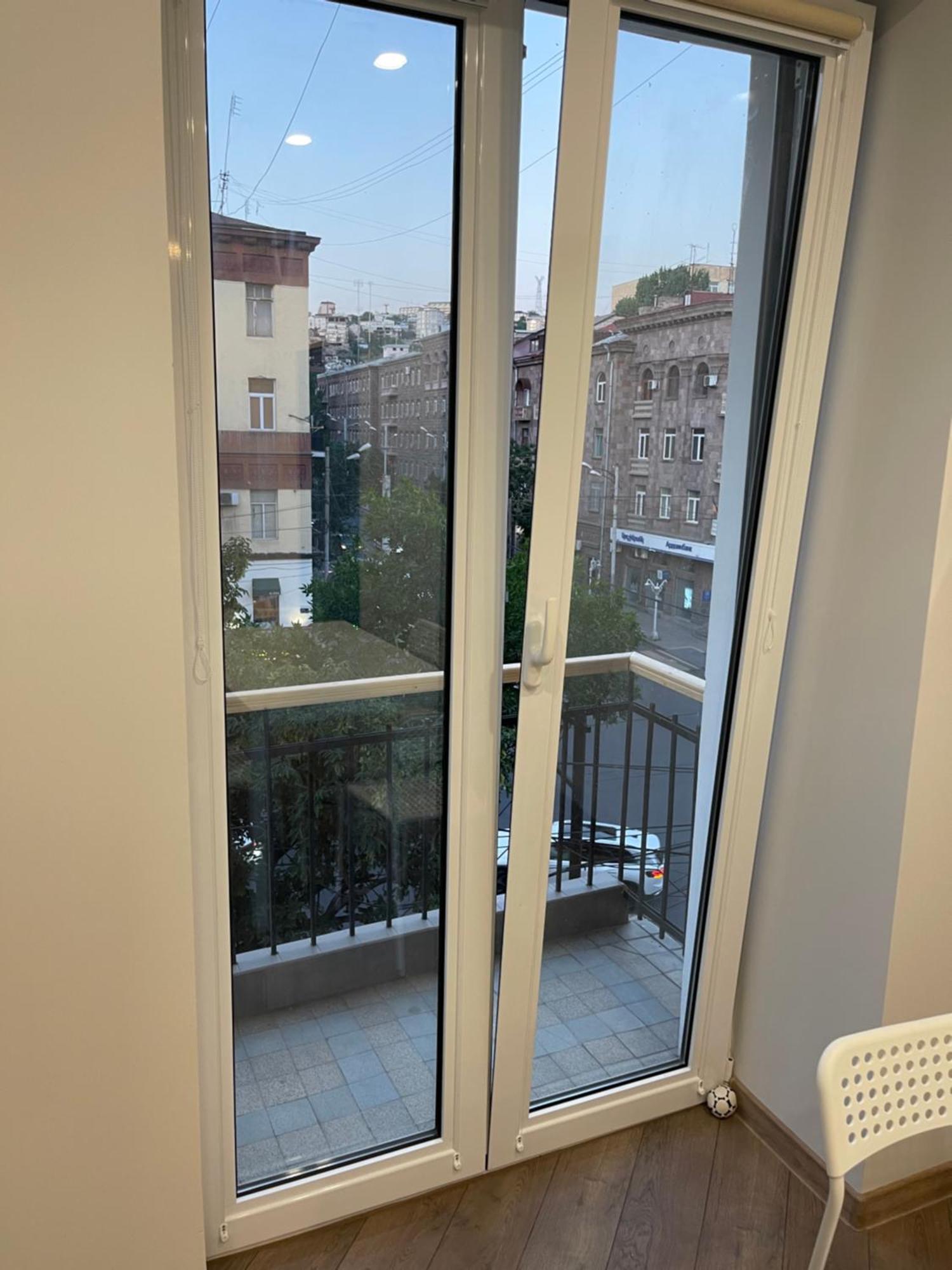 Ferienwohnung Yerevan Downtown Luxe Exterior foto